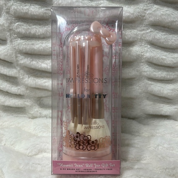 Impressions Other - Hello Kitty Kawaii Icon 6 Piece Bell Jar Makeup Brush Gift Set